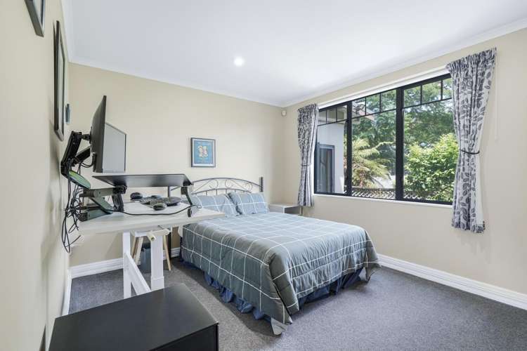 23 Aloma Way Glenview_14