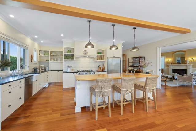 8B Sampson Avenue Waiwhakaiho_2