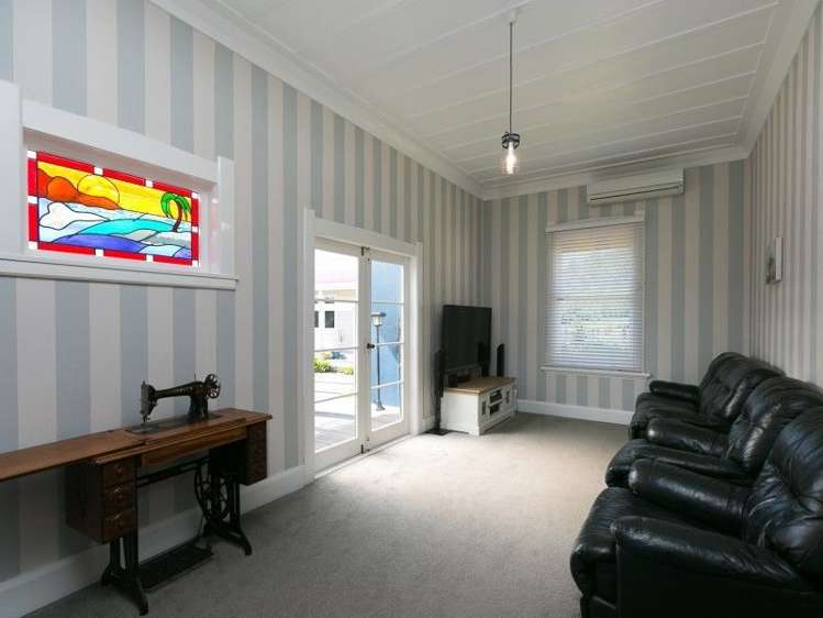 1245 Upland Road Egmont Village_37