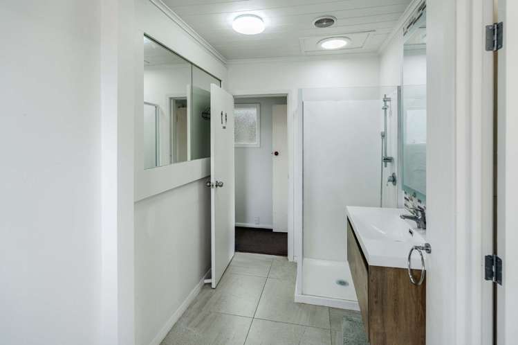 21 Saxbys Road Glenview_9