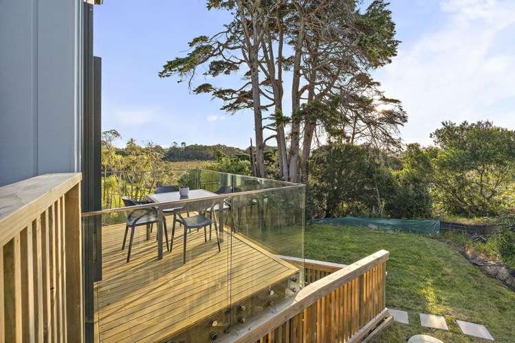 8/41 Seaside Avenue Waterview_3