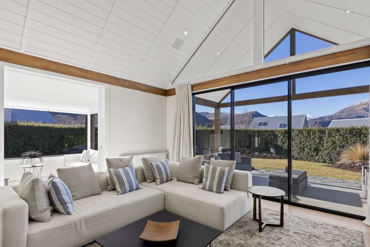 2 Taramea Lane Arrowtown_22