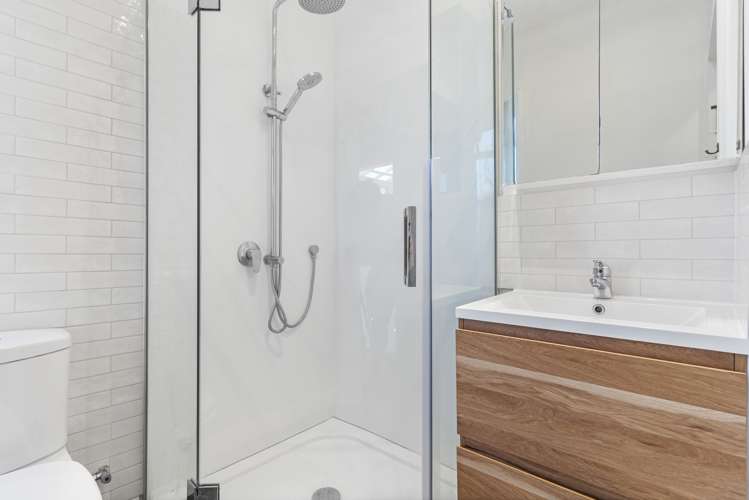 6 George Street Mangere East_10