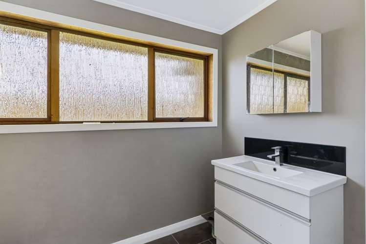 164 South Road Hawera_17