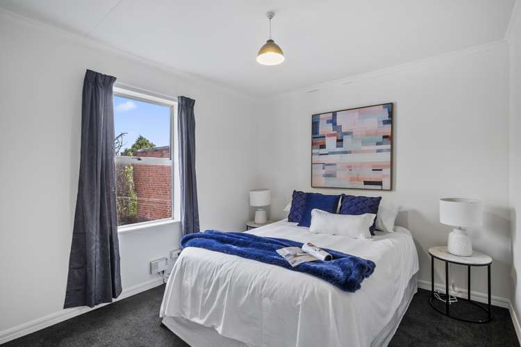 56 Blacks Road North East Valley_15