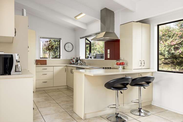 3 Aspiring Place Ohauiti_7