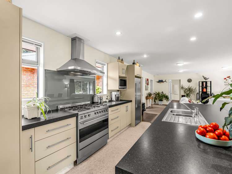 10 Russell Street Darfield_10