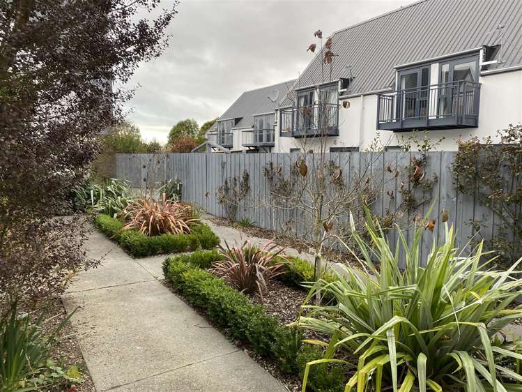 16/27 Cornwall Street Saint Albans_14