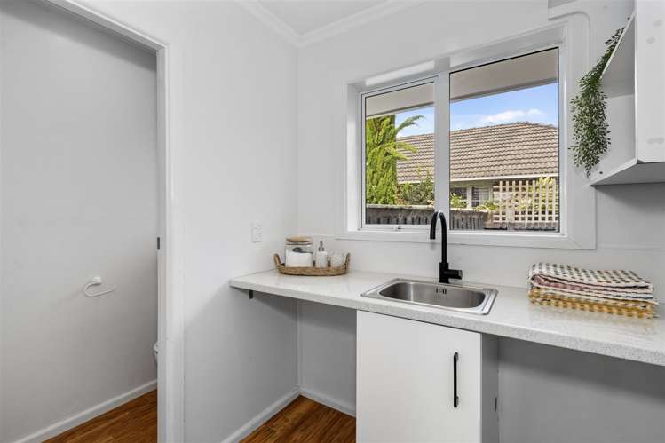 16 Gregan Crescent Burnside_12