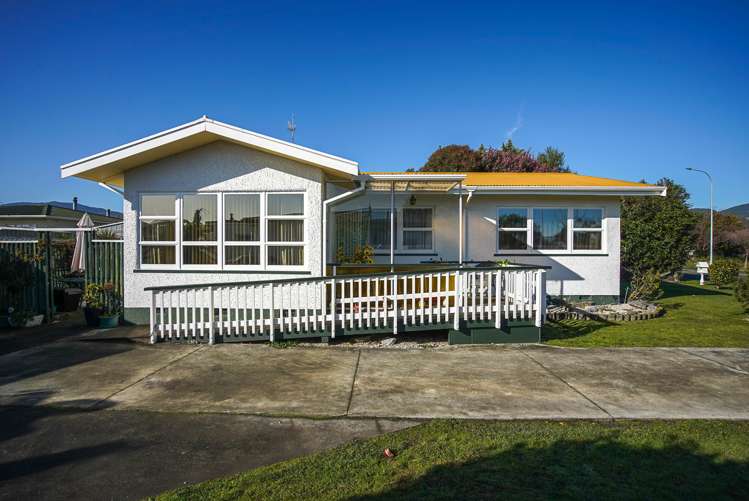 27 Dickens Street Stoke_1