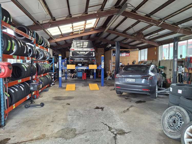 12 Hillside Road Wairau Valley_2