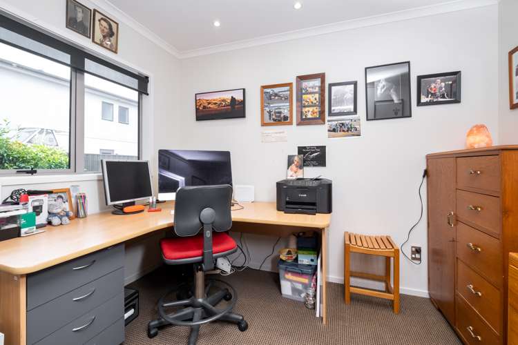 33 Delta Mews Place Clive_23