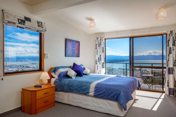 332 Princes Drive Britannia Heights_21