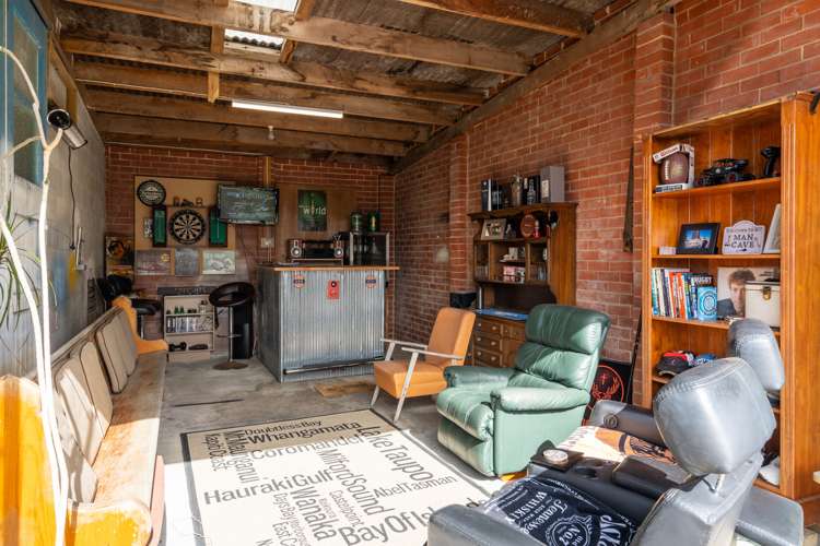 6 Eventide Lane Company Bay_20