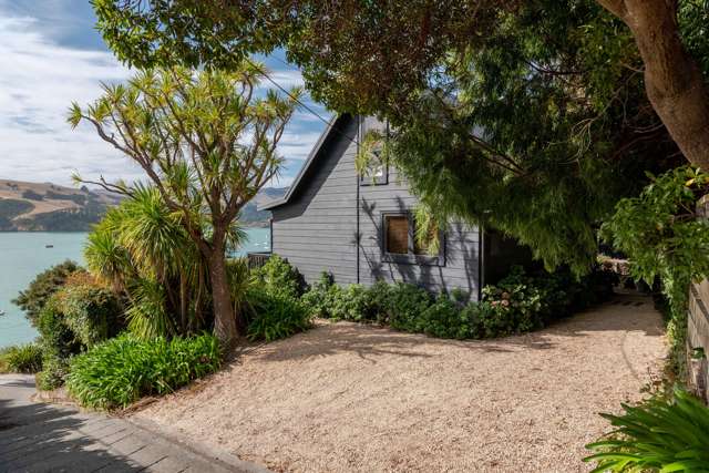 217 Beach Road Akaroa_3