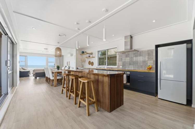 211 Pukehina Parade Pukehina Beach_18