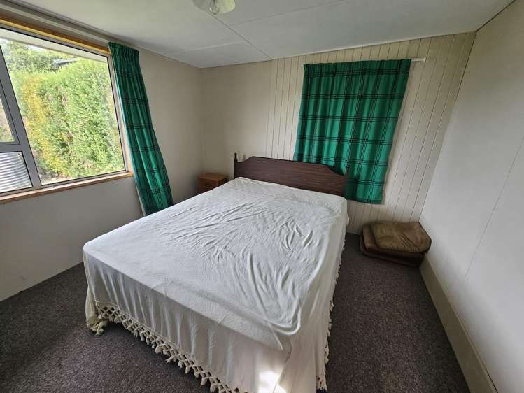 1 Ngaio Street Kaka Point_14