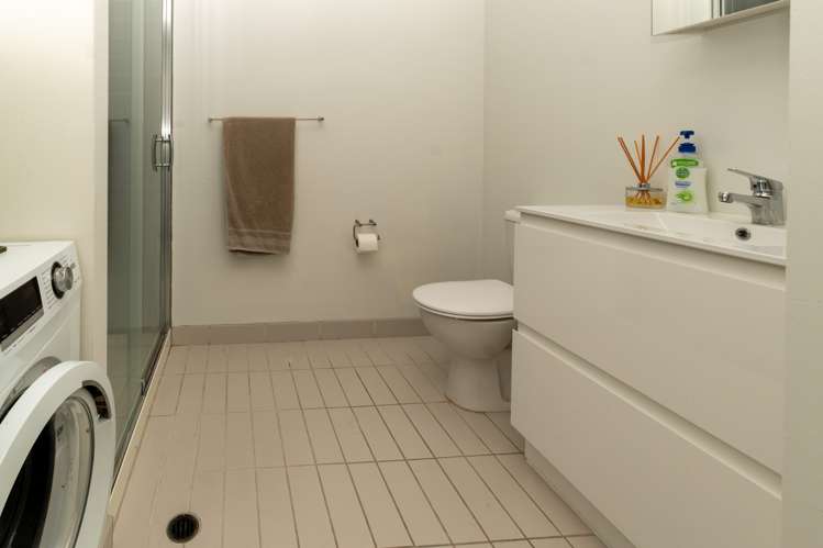 2305/10 Waterloo Quadrant Auckland Central_10