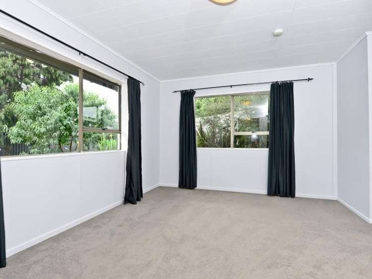 14 Joanna Place Deanwell_27