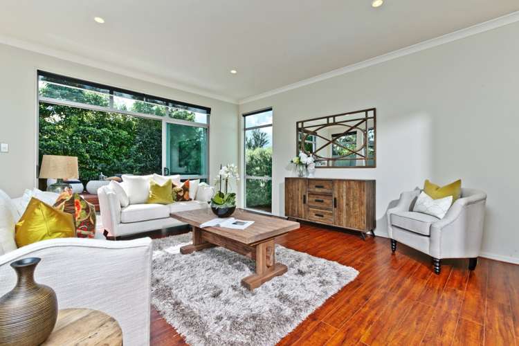 64 Medallion Drive Oteha_19