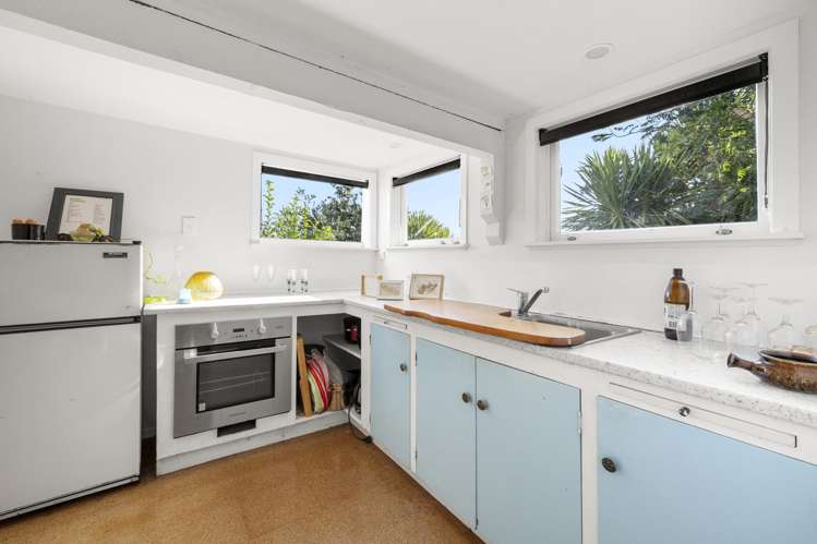 2 Rose Street Raglan_13