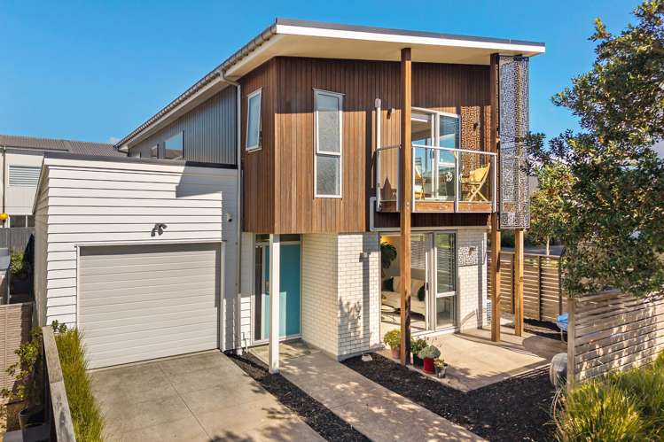91 Glidepath Road_0