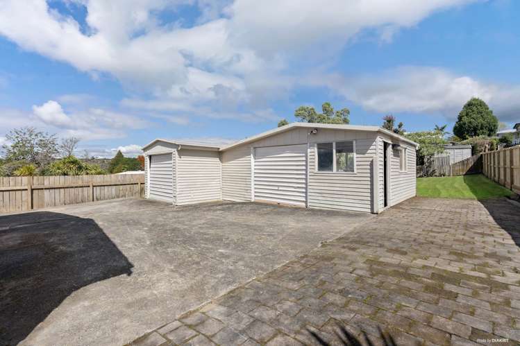 52 Glengarry Road Glen Eden_14