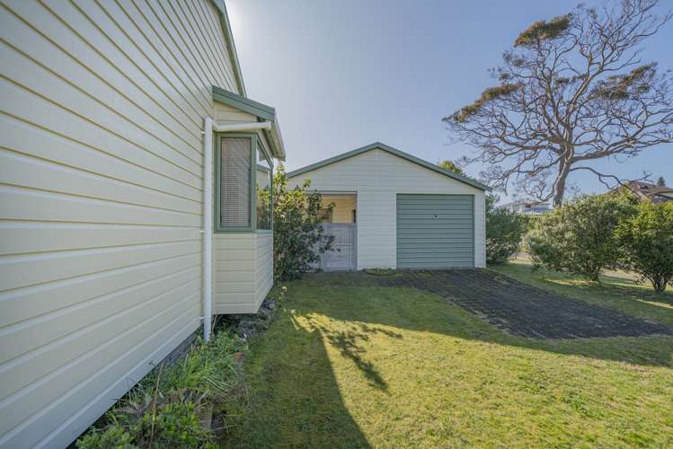 2 Winderton Way Pauanui_18