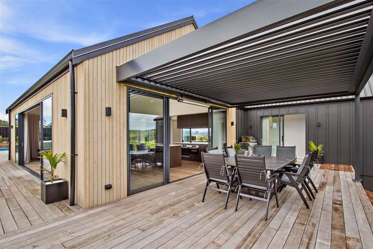 65 Grayson Road Wainui_19