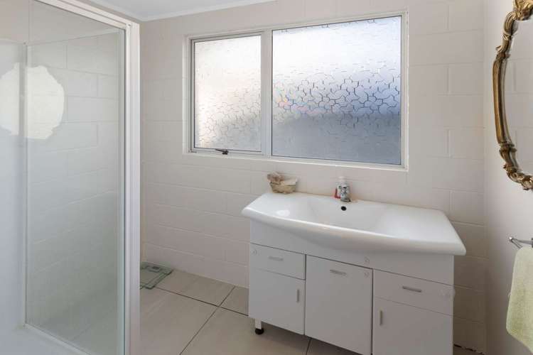 23 Lindsey Crescent Springvale_14