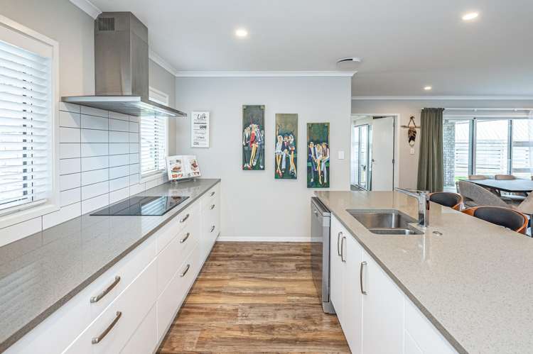34 Tirimoana Place Otamatea_8