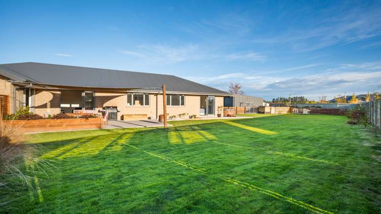 1 Fantail Avenue Amberley_18