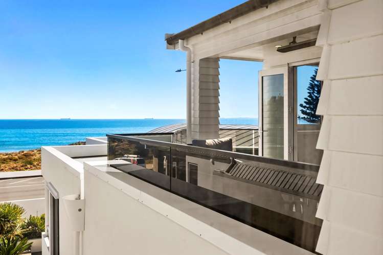 2/203 Marine Parade Mt Maunganui_20