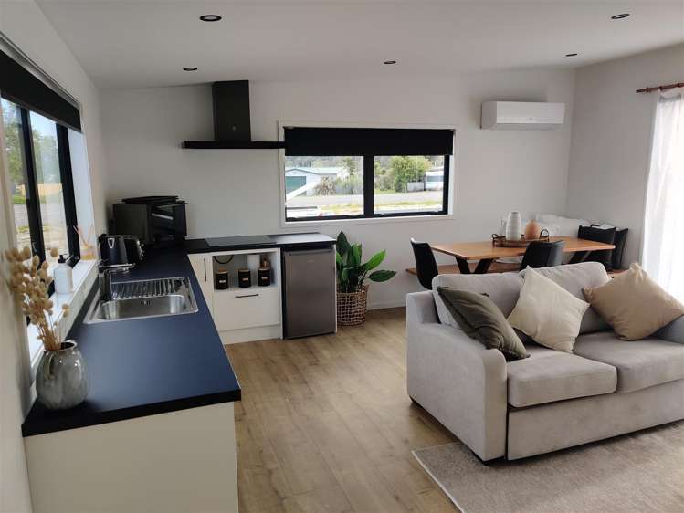 26 Hilton Street Blackball_3