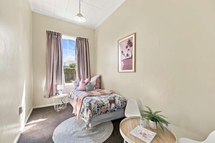 732 Ferry Road Woolston_5