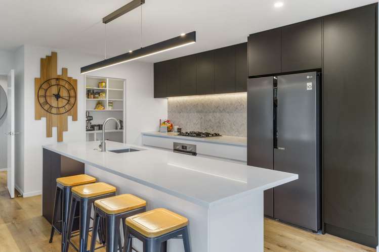 196 Southfield Drive Lincoln_5