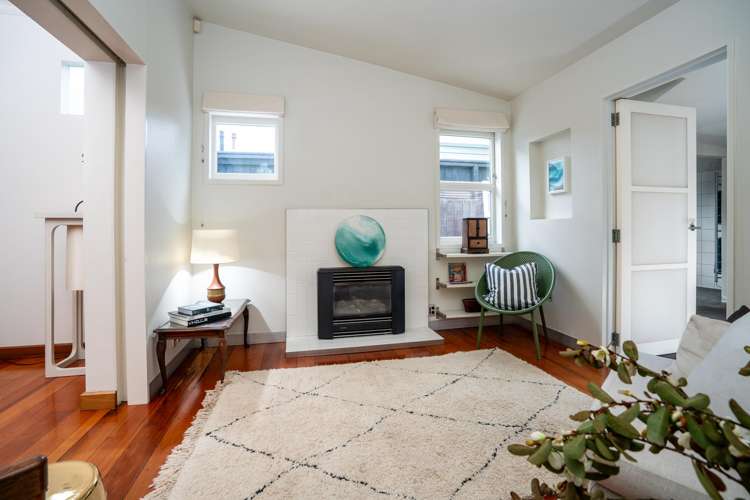 69 Marine Parade Seatoun_8