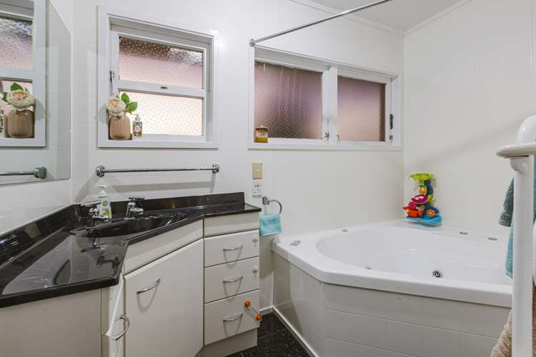 3 Snell Avenue Papakura_18