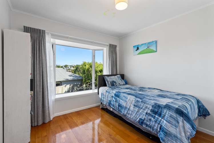 1/3 Limmer Place Browns Bay_10