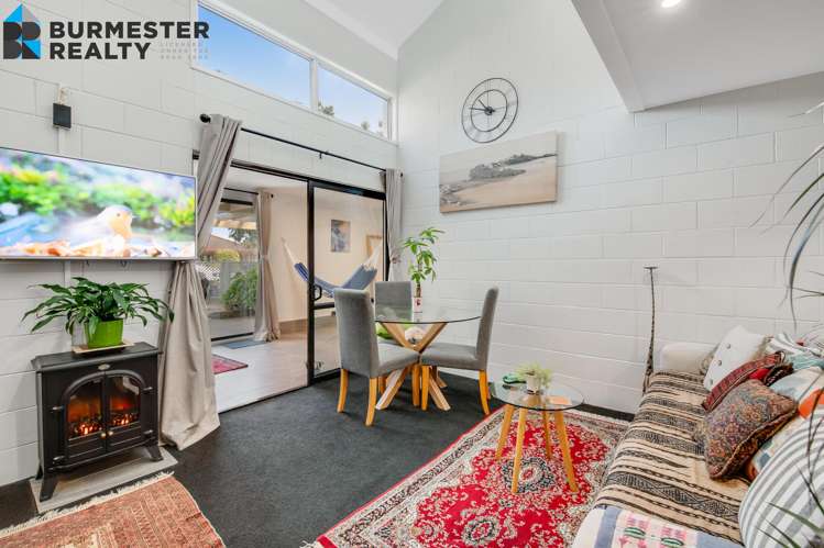 29k Springs Road Parakai_12