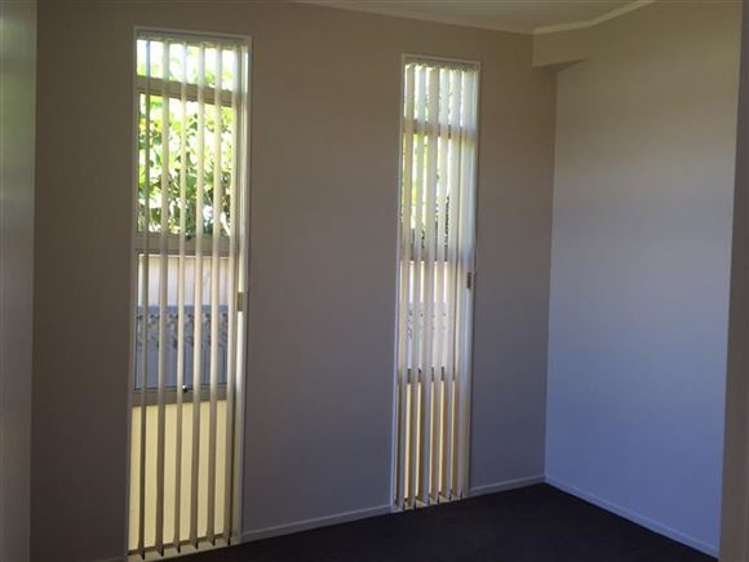 13 Merlot Lane Pukekohe_2