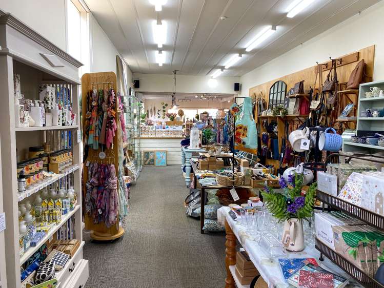 Shop 1/44 Commercial Street Takaka_11