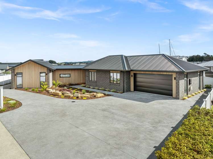 49 Stace Hopper Drive One Tree Point_24