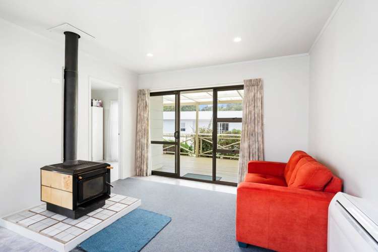 79 Valley Road Hikurangi_10