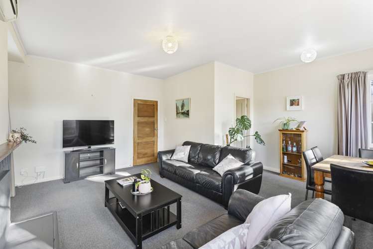 54 Savage Crescent West End_10