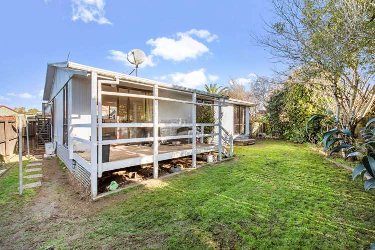 1/14 Muirfield Street Wattle Downs_11