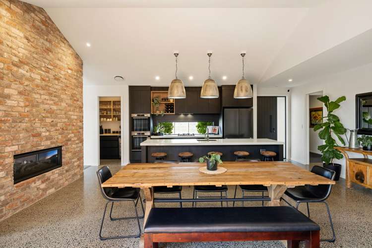 14 Artistic Avenue Leamington_8