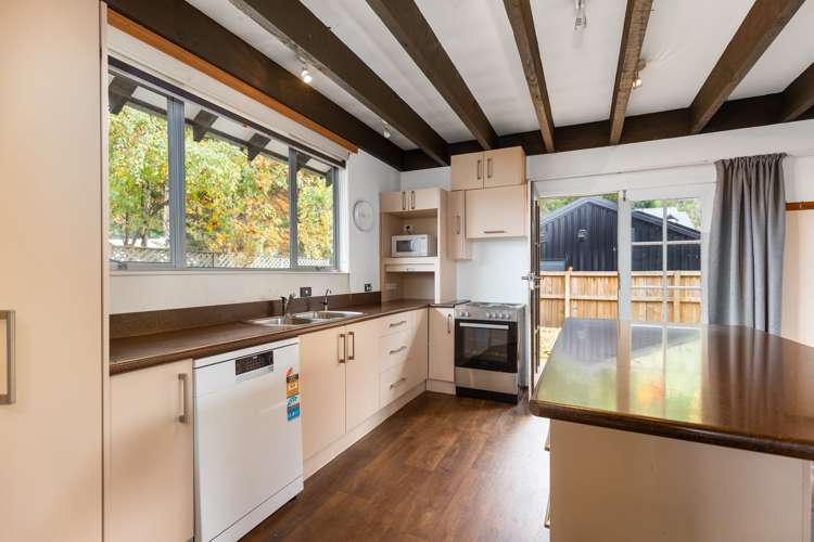 18 Lochy Road Fernhill/Sunshine Bay_3