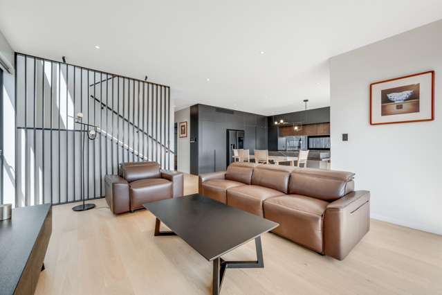 55 Michael Bosher Way Flat Bush_1