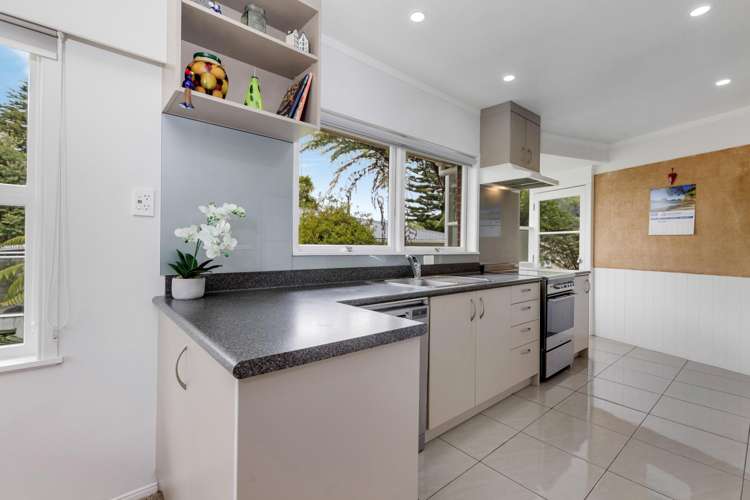 96 Hepburn Road Glendene_10